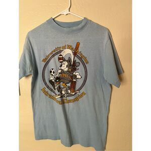 Vintage UofW Huskies Graphic Tshirt